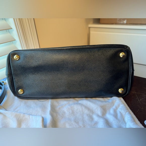 Prada Small Galleria Double Zip Saffiano Leather Bag - Picture 6 of 15